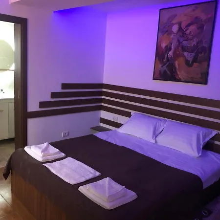 Casa Serena - Garden * Bukarest