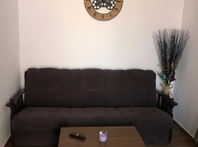 Casa Serena - Garden Бухарест