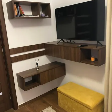 Apartament 2 La Casa - *